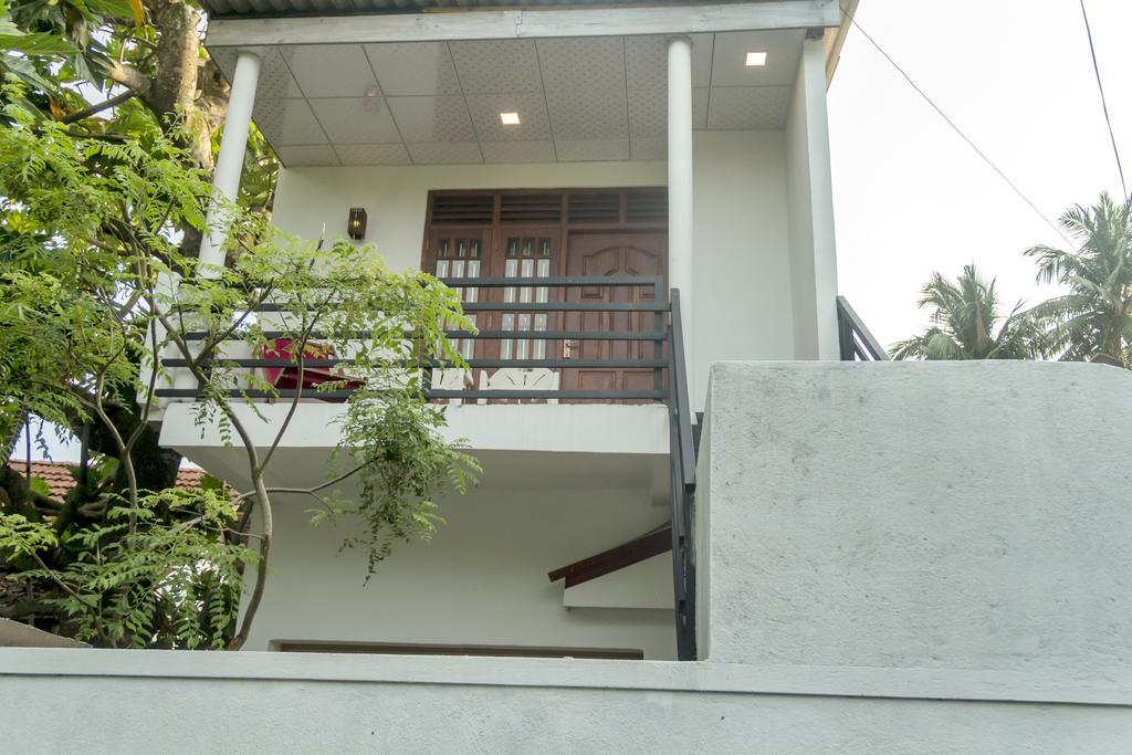 Hotel Desitha Family House Mirissa Exterior foto