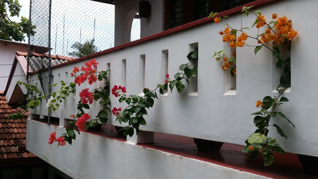 Hotel Desitha Family House Mirissa Exterior foto